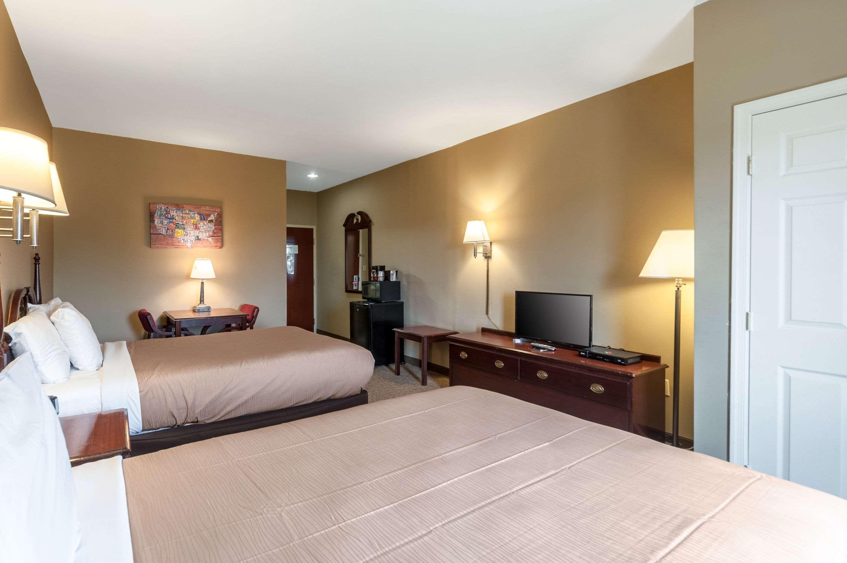 Econo Lodge Inn & Suites Middletown Extérieur photo