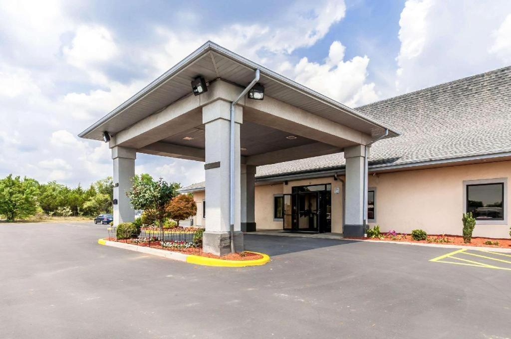 Econo Lodge Inn & Suites Middletown Extérieur photo